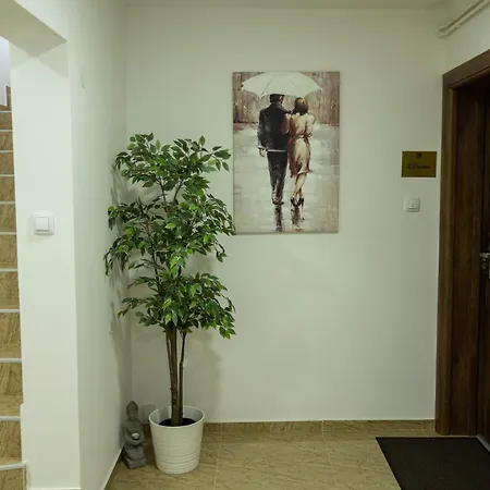 Ξενοδοχείο με διαμερίσματα Marino Lux Prenociste 4*