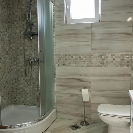 Marino Lux Prenociste Aparthotel