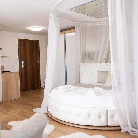 Marino Lux Prenociste 4*